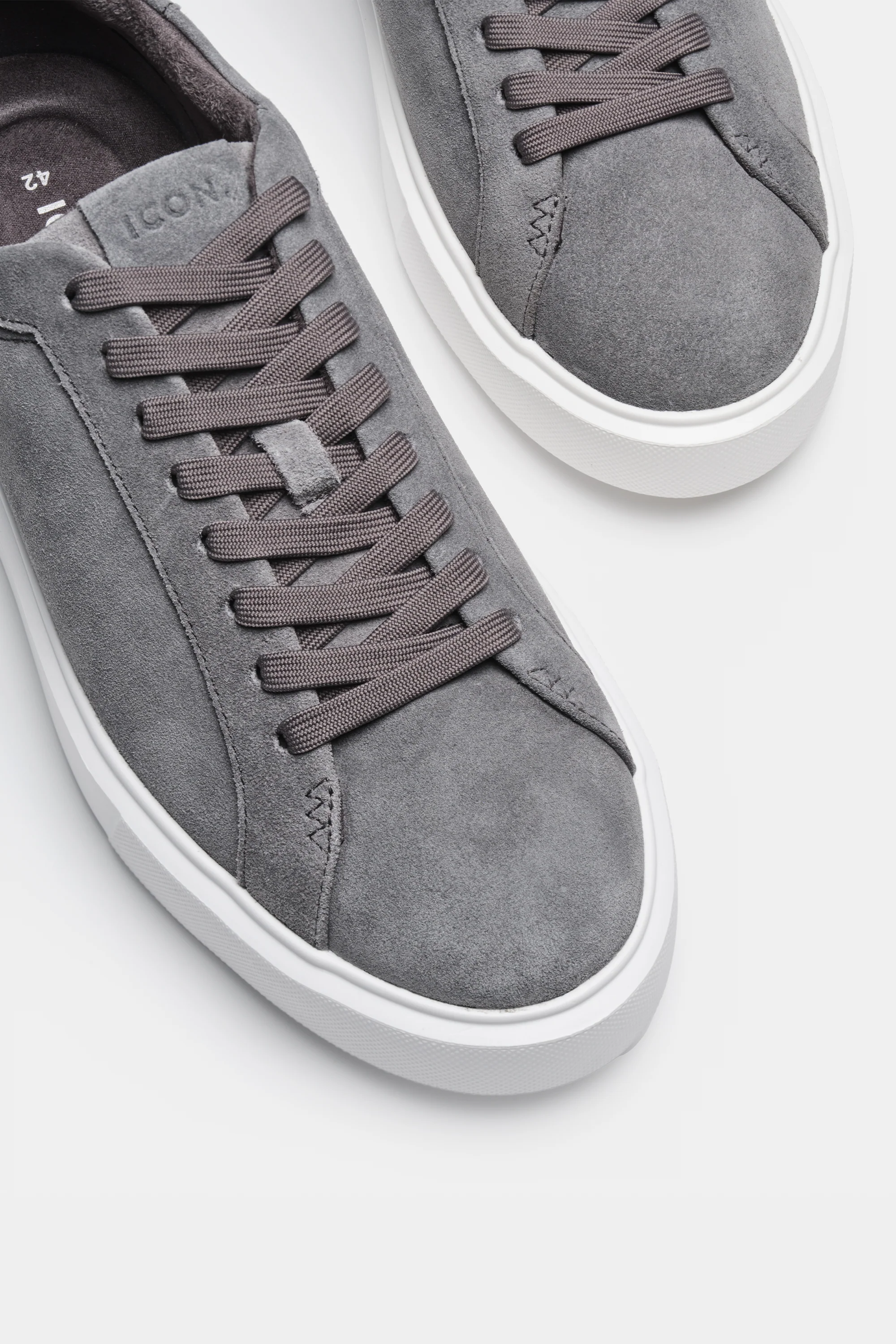THE CLASSIC SUEDE TRAINER - Image 11