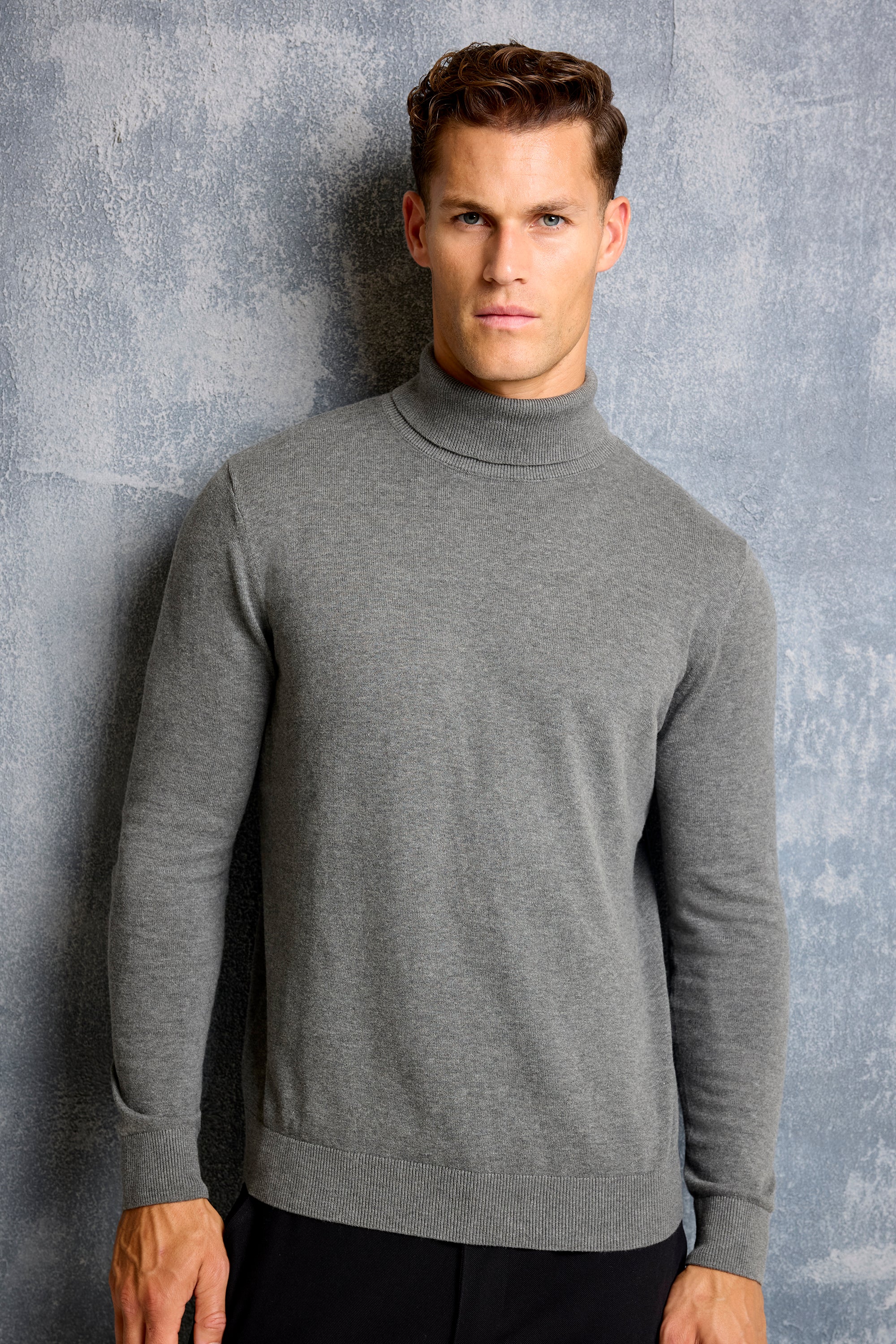 THE SANTONI TURTLENECK SWEATER - Image 3